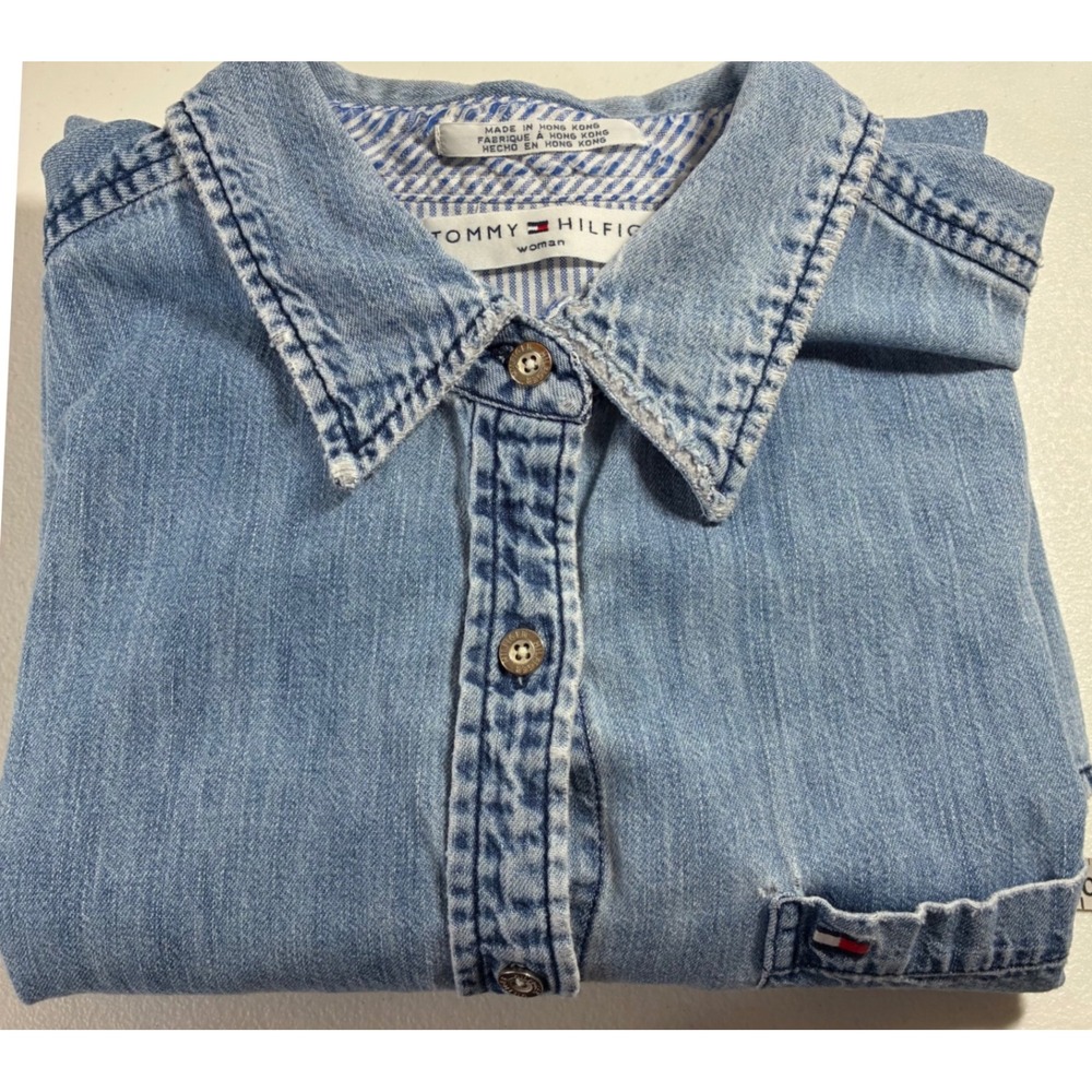 Tommy Hilfiger Womens 2X Denim Button Down Shirt Light Wash Blue Long Sleeve - Picture 15 of 16